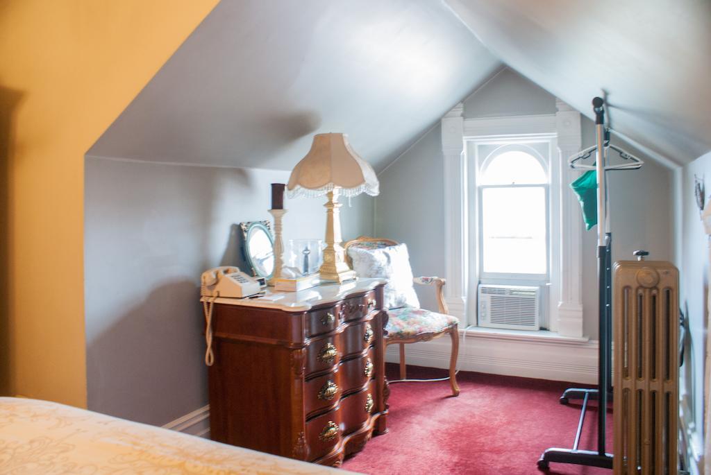 Armstrong Mansion Salt Lake City Room photo